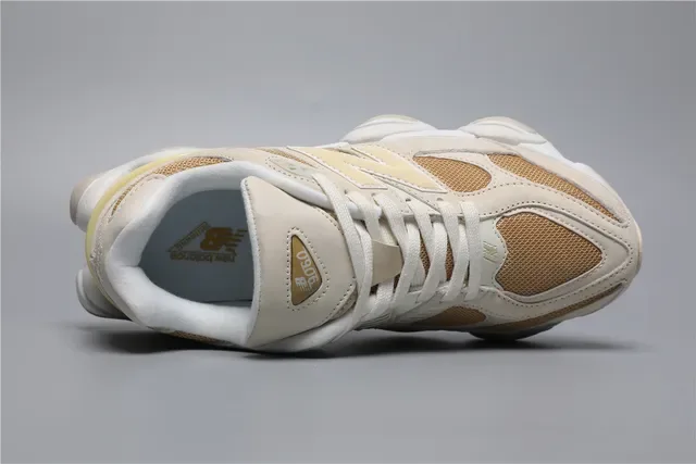 New Balance 9060 Beige y Crema Zapatillas Lifestyle 7