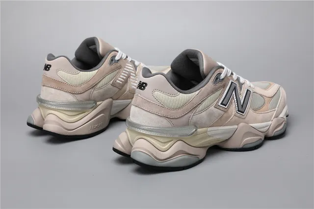 New Balance 9060 米色灰色厚底运动鞋 3