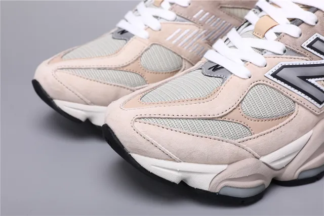 New Balance 9060 米色灰色厚底运动鞋 4