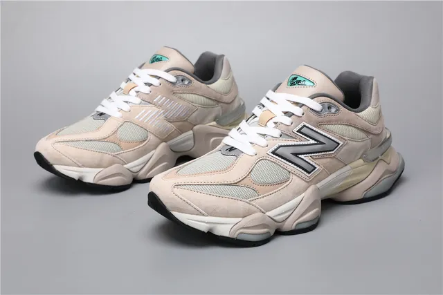 New Balance 9060 米色灰色厚底运动鞋 5