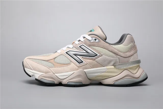New Balance 9060 米色灰色厚底运动鞋 9