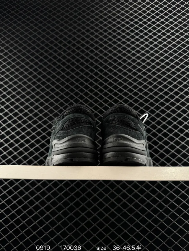 New Balance 9060 Monocromo Negro Zapatillas Chunky 2