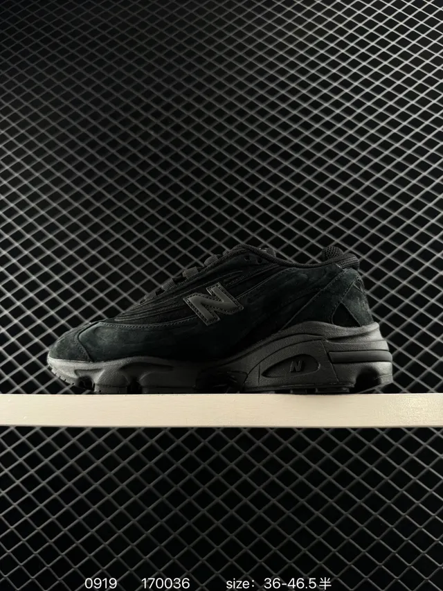 New Balance 9060 Monocromo Negro Zapatillas Chunky 4