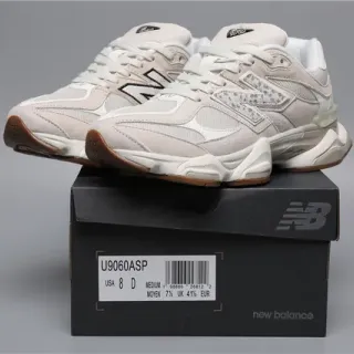New Balance 9060 tênis chunky off-white e marrom
