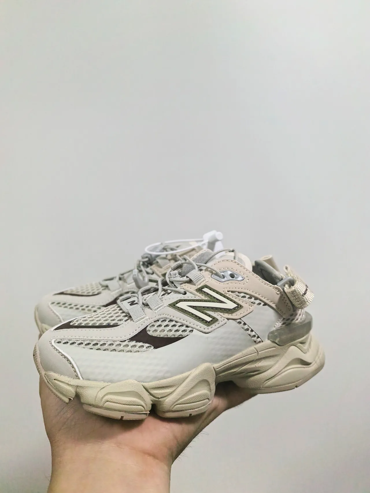 New Balance 9060 Tênis chunky Off-White Gray 16