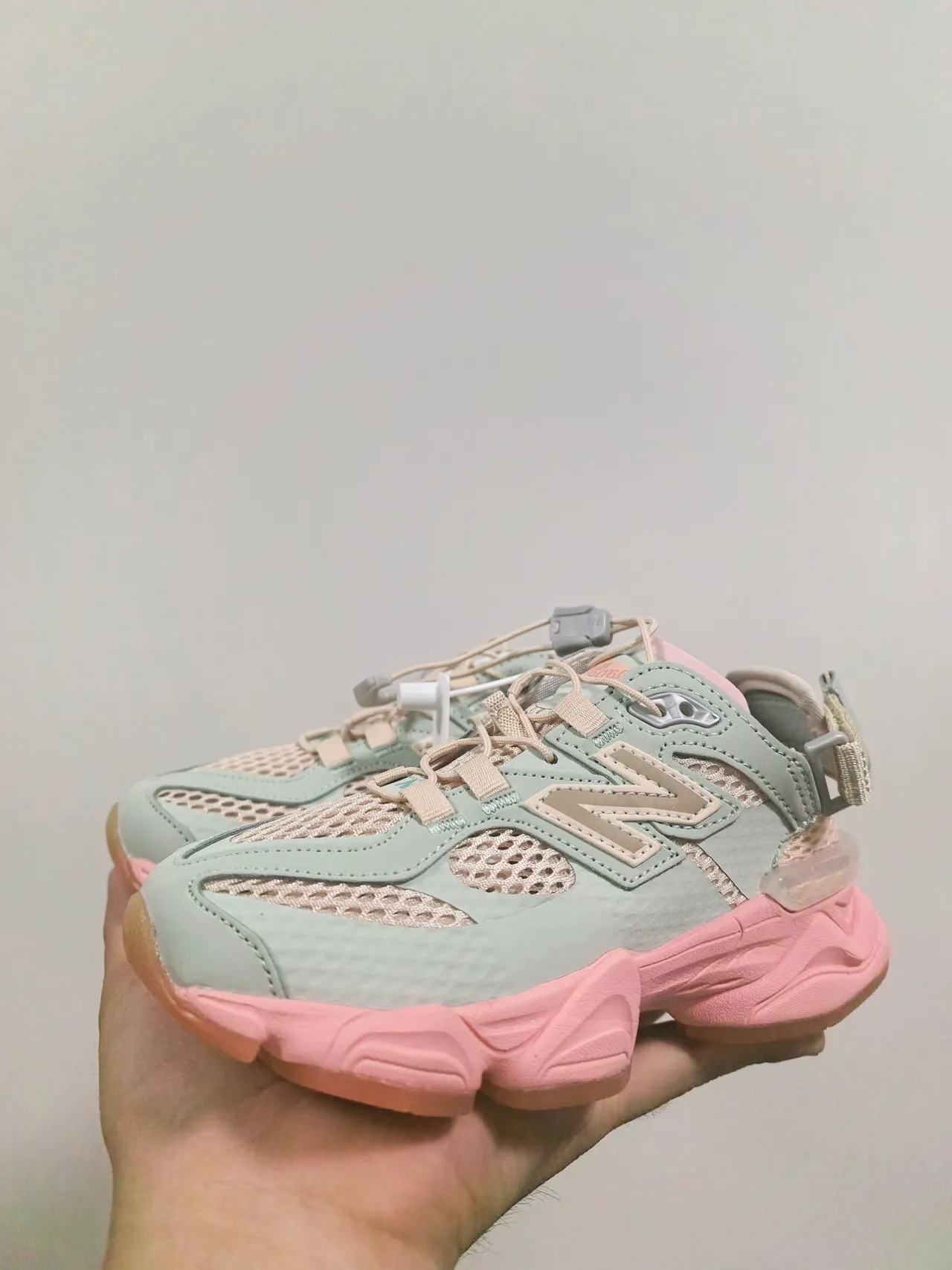 New Balance 9060 Tênis chunky Off-White Gray 23