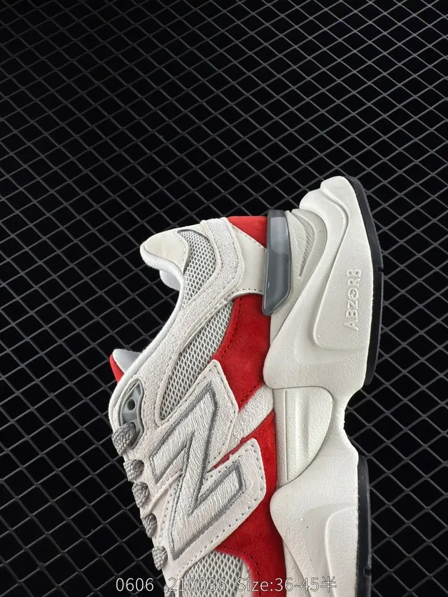 New Balance 9060 Tênis Chunky Branco Vermelho Cinza 3