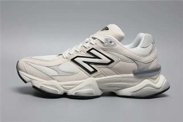 New Balance বেইজ কালো মোটা প্ল্যাটফর্ম সোল মেশ এবং সিন্থেটিক ওভারলে নির্মাণ লাইফস্টাইল স্নিকার্স 6