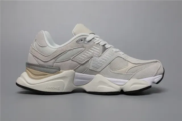 New Balance Chaussures lifestyle beige gris à semelle intermédiaire chunky upper hybride maille daim 8
