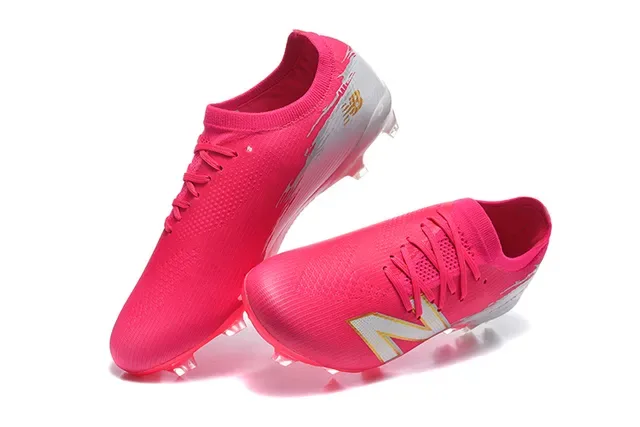 New Balance Furon गुलाबी सफेद जांघीय ऊपरी मोल्डेड कोनिकल स्टड्स फर्म ग्राउंड फुटबॉल जूते 2