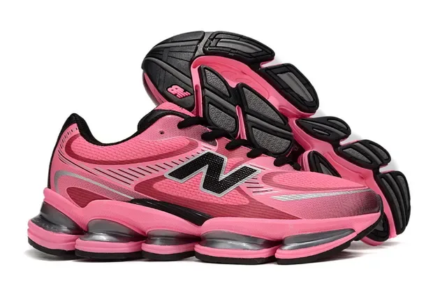 New Balance গোলাপি কালো খণ্ডিত স্বচ্ছ কুশনিং মেশ এবং সিন্থেটিক ওভারলে উপর লাইফস্টাইল স্নিকার্স 4