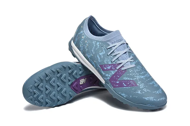 New Balance Zapatillas de fútbol turf azul púrpura superior sintético cuello de ajuste a calcetín sneakers 7