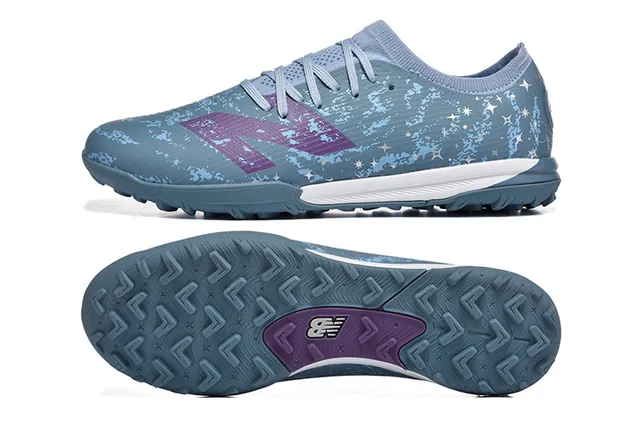 New Balance Zapatillas de fútbol turf azul púrpura superior sintético cuello de ajuste a calcetín sneakers 9
