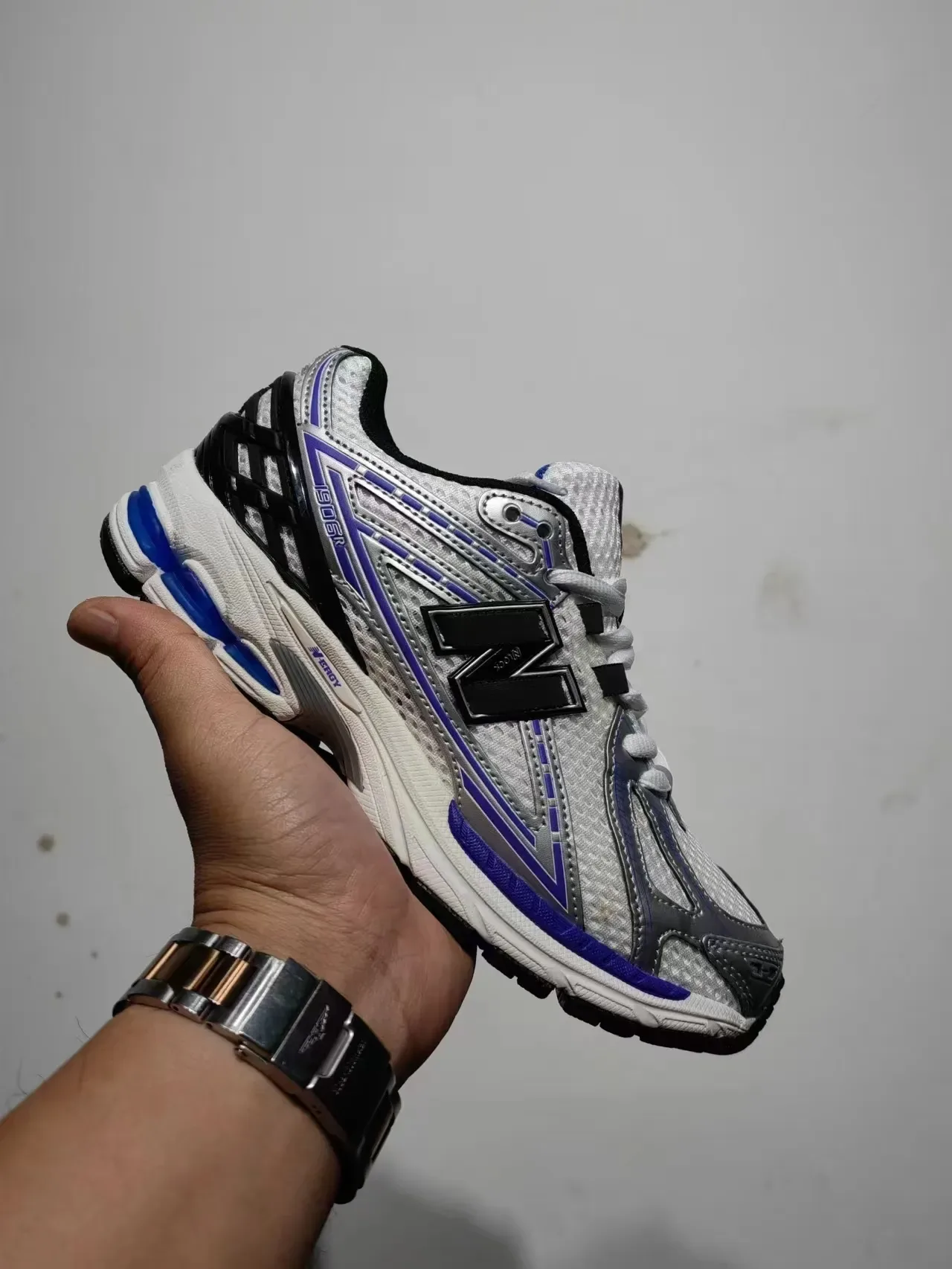 New Balance Blanc Bleu Maille Et Synthétique Superposition Construction Rayures Accent Bold Lifestyle Sneakers 6