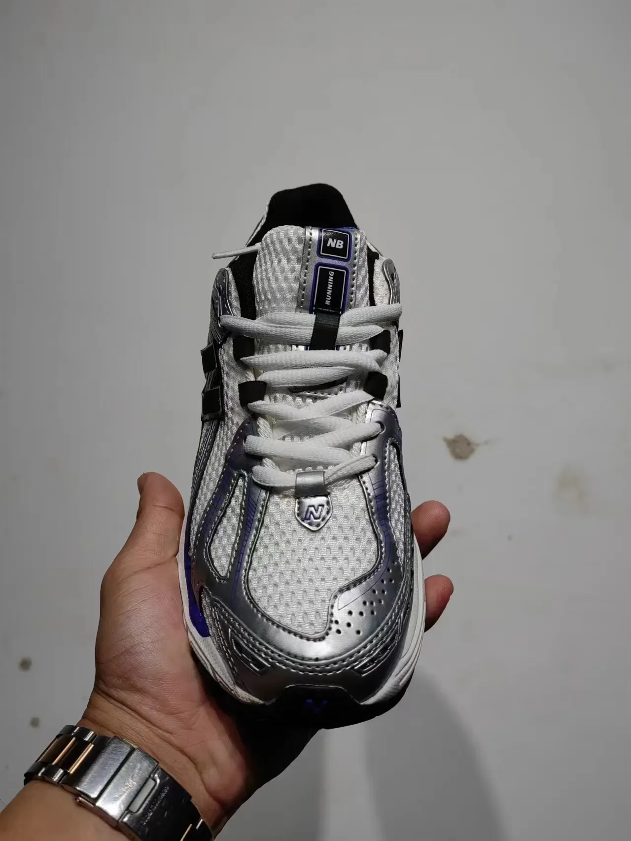 New Balance Blanc Bleu Maille Et Synthétique Superposition Construction Rayures Accent Bold Lifestyle Sneakers 7