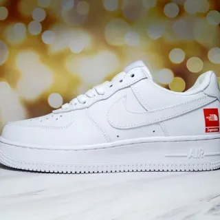 Nike Air Force 1 أبيض حذاءات نمط حياة