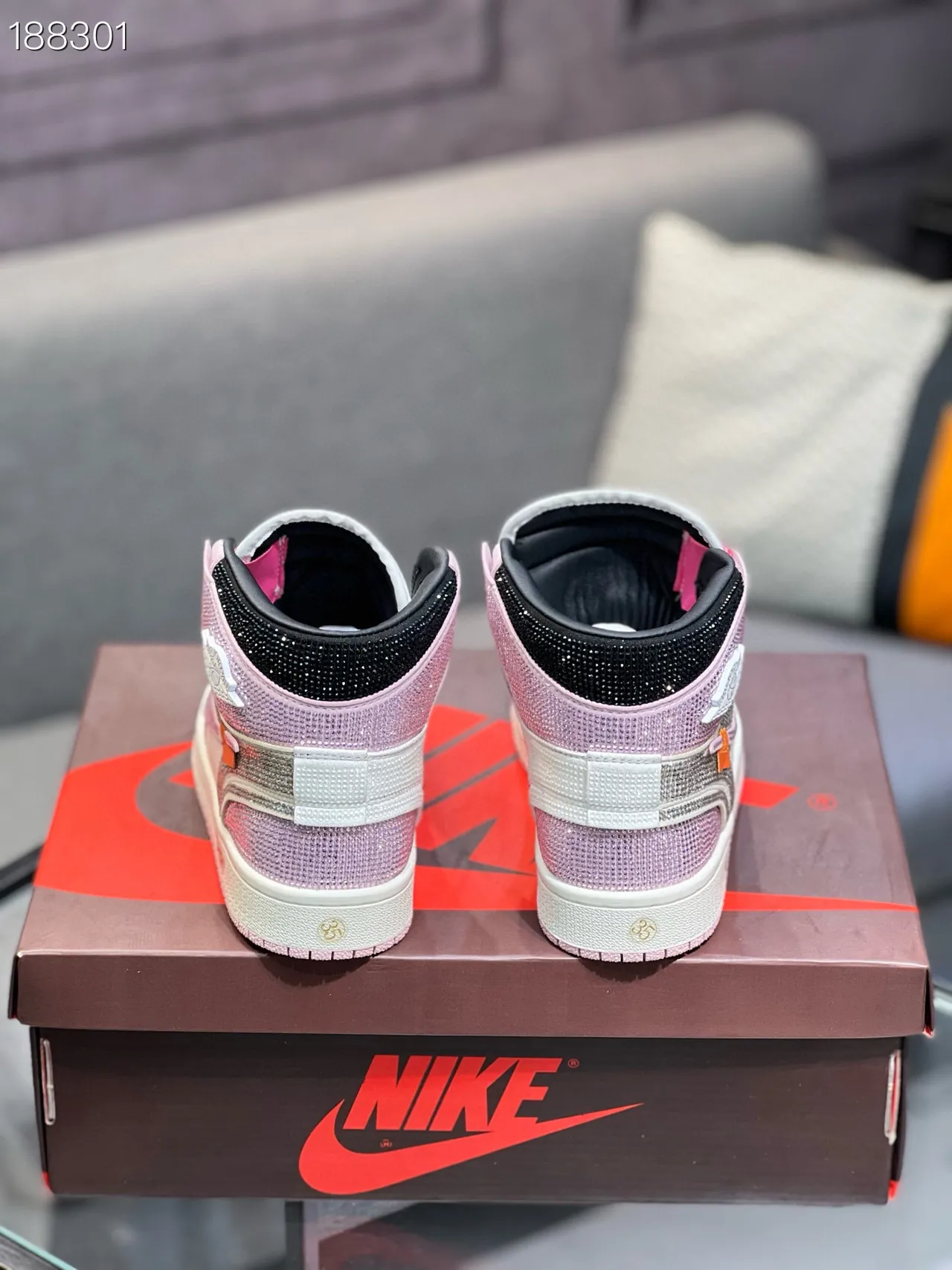 Nike Air Jordan 1 High Crystal Pink Women's Basketball Shoes 2