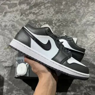 Nike Air Jordan 1 Low Negro y Blanco Sneakers Lifestyle