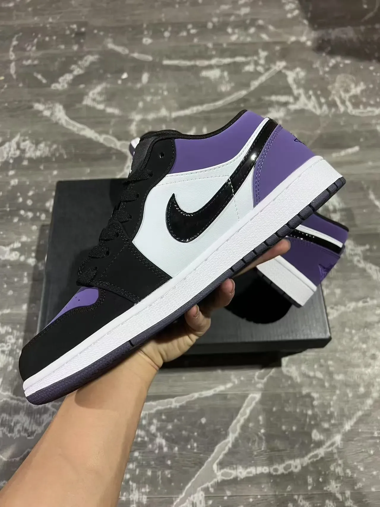 Nike Air Jordan 1 Low Roxo Preto Branco Lifestyle Sneakers 5