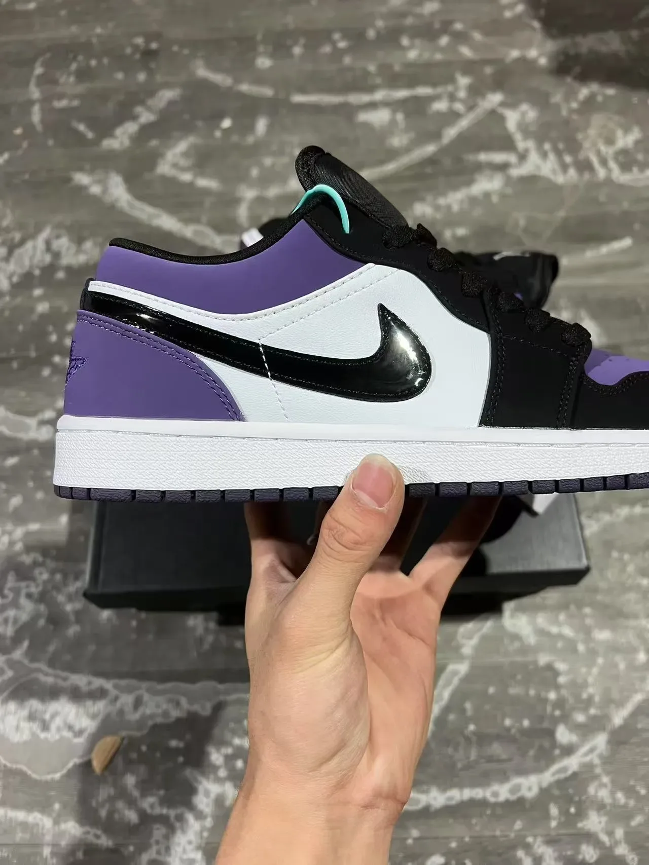 Nike Air Jordan 1 Low Roxo Preto Branco Lifestyle Sneakers 7