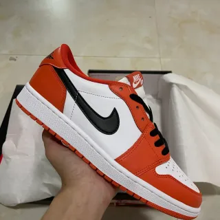 Nike Air Jordan 1 حذاء رياضي برتقالي وأبيض أسلوب حياة