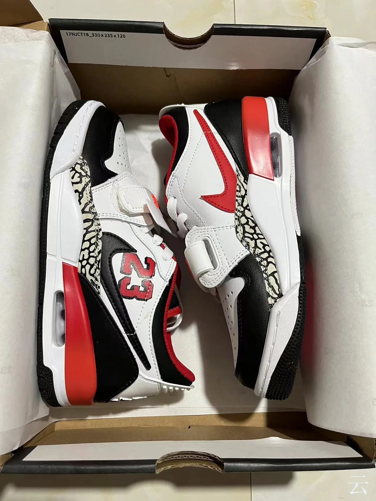 Nike Air Jordan Legacy 312 白黑红大象印花 篮球鞋 6