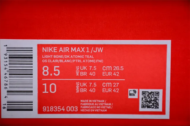 Nike Air Max 1 Light Gray and Deep Green Lifestyle Sneakers 9