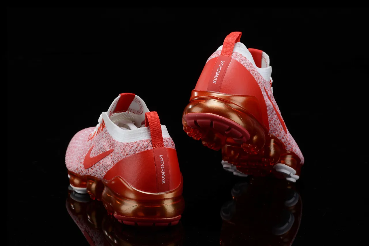 Nike Air VaporMax Chaussures de course orange et blanc 9