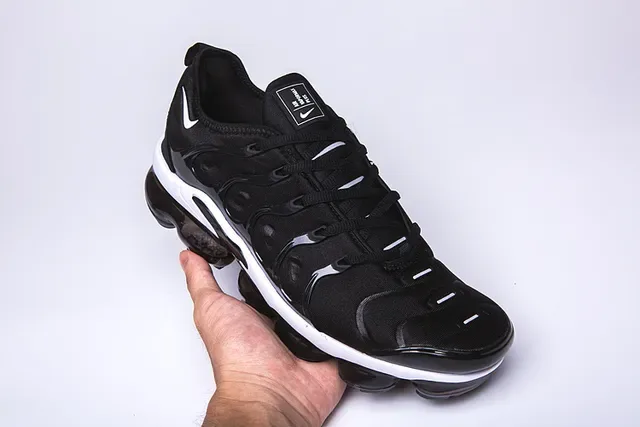 Nike Air VaporMax Plus Chaussures Lifestyle Noir Blanc 8