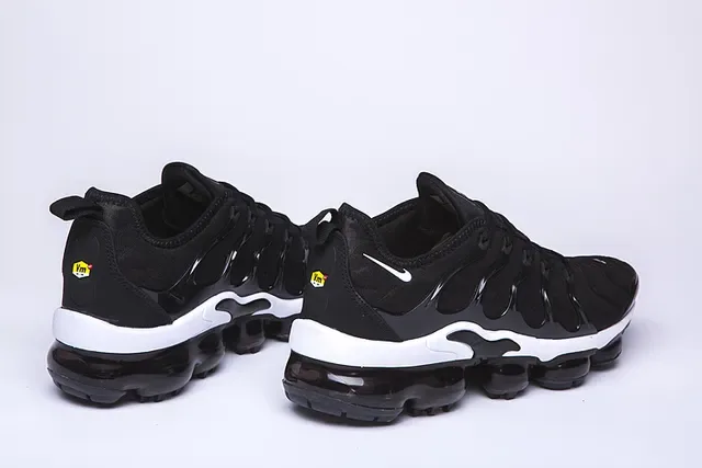 Nike Air VaporMax Plus Chaussures Lifestyle Noir Blanc 10