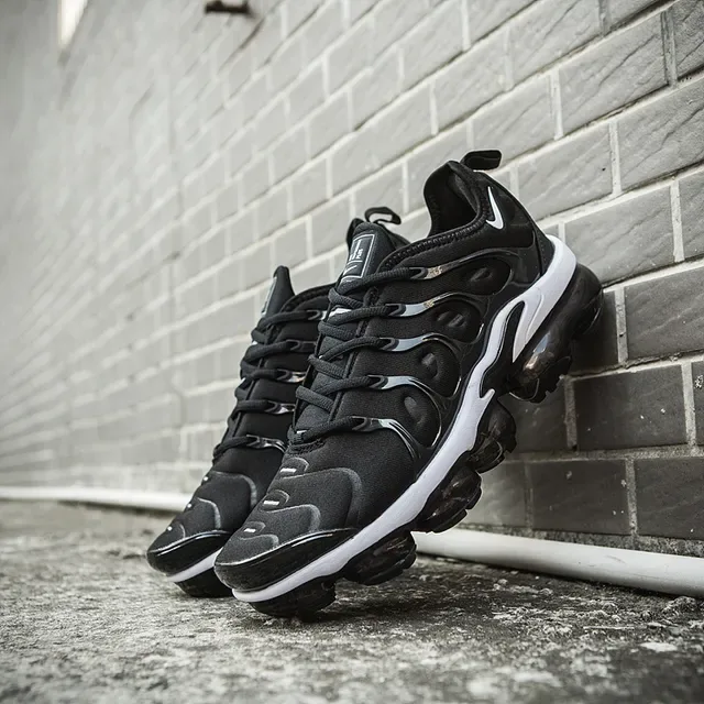 Nike Air VaporMax Plus Chaussures Lifestyle Noir Blanc 13