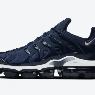 Nike Air VaporMax Plus أزرق بحري وأبيض حذاء أسلوب الحياة