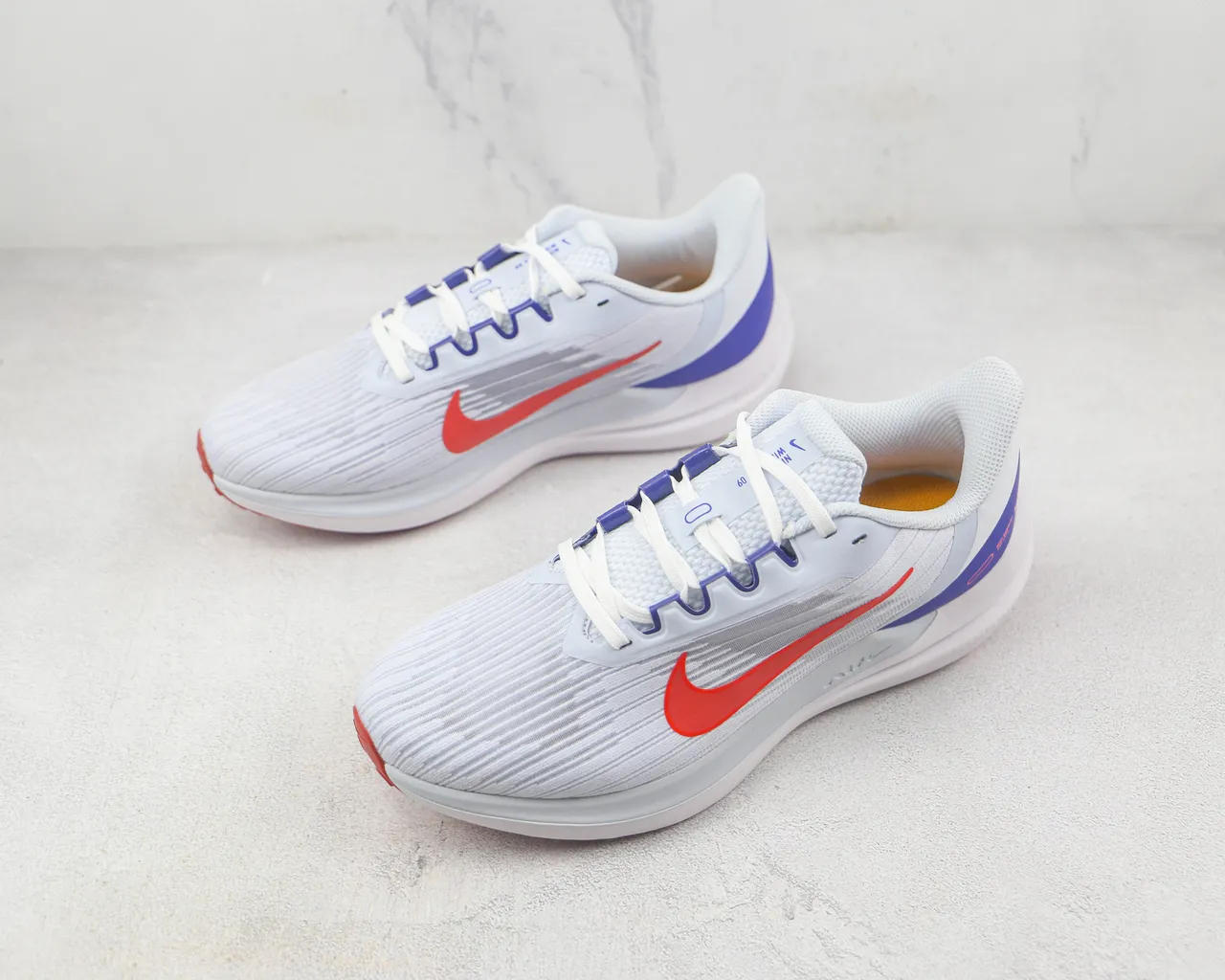 Nike Air Zoom Pegasus Branco Azul Malla Engineered Camada Superior Sobreposições Sintéticas Superpostas Tênis de Corrida 4