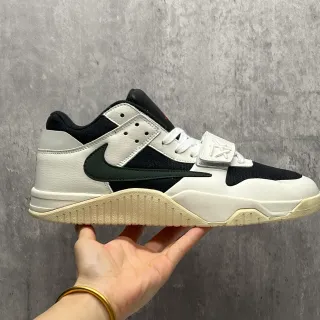 Nike Beige y Negro Low-Top Doble Cierre Zapatillas Lifestyle