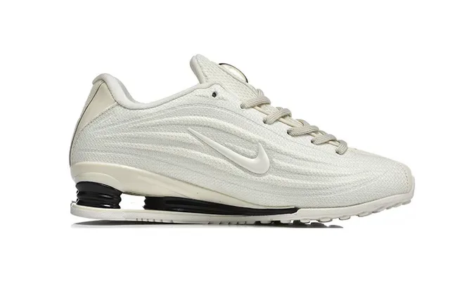 Nike Zapatillas Beige Negro Tricot Acanalado Superior Shox Columna Talón Lifestyle 2