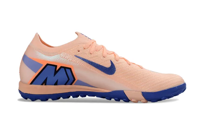 Nike 米色蓝针织鞋面低切领草皮足球鞋 5