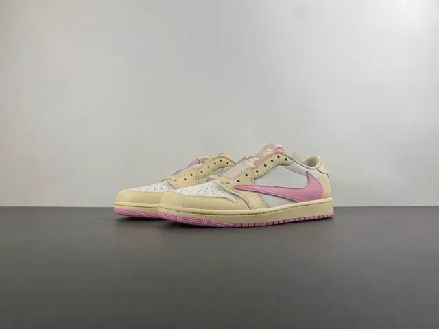 Nike Beige Pink Low-Top Leather Upper Lifestyle Sneakers 10