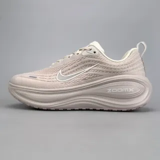 Nike Chaussures de running Beige et Blanc tige en maille engineered sculptée ZoomX Midsole