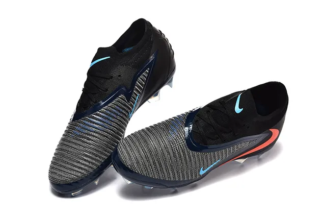 Nike Sapatos de Futebol Preto Navy de Corte Baixo com Upper de Knit e Laço Assimétrico para Terra Firme 2