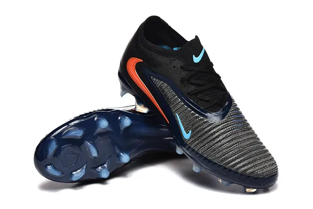Nike Sapatos de Futebol Preto Navy de Corte Baixo com Upper de Knit e Laço Assimétrico para Terra Firme 7