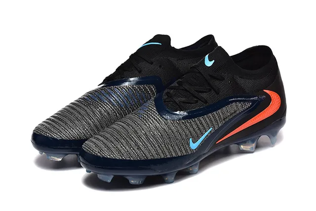 Nike Sapatos de Futebol Preto Navy de Corte Baixo com Upper de Knit e Laço Assimétrico para Terra Firme 8