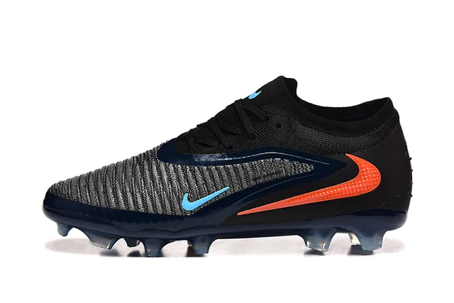 Nike Sapatos de Futebol Preto Navy de Corte Baixo com Upper de Knit e Laço Assimétrico para Terra Firme 10