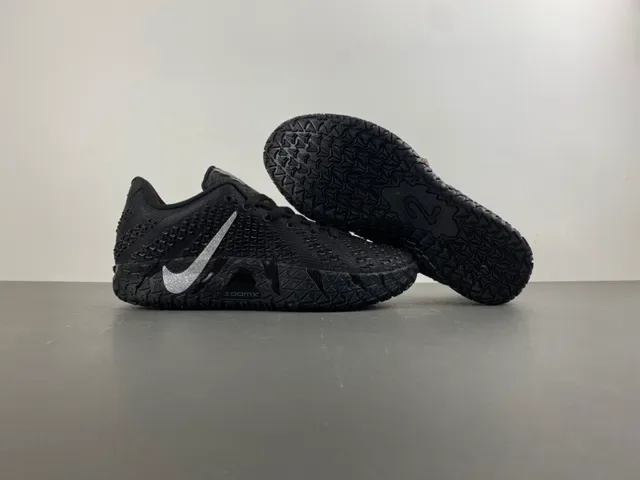 Nike أحذية كرة السلة أسود فضي نسيج أعلى سولة هندسية 11