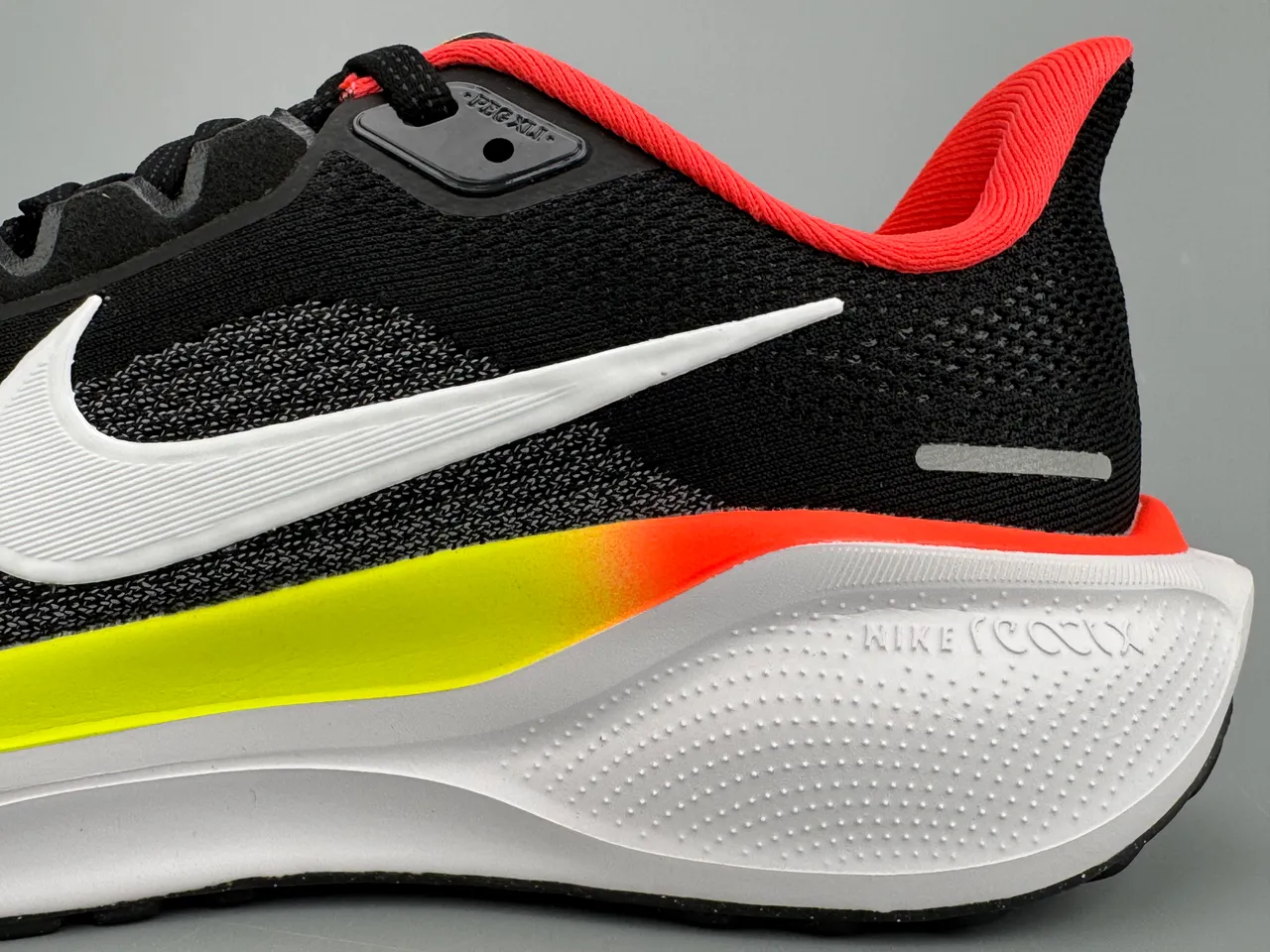 Nike Noir Jaune Matière Tressée Ingénierisée Supérieure Air Zoom Amortissement Chaussures de Course 5