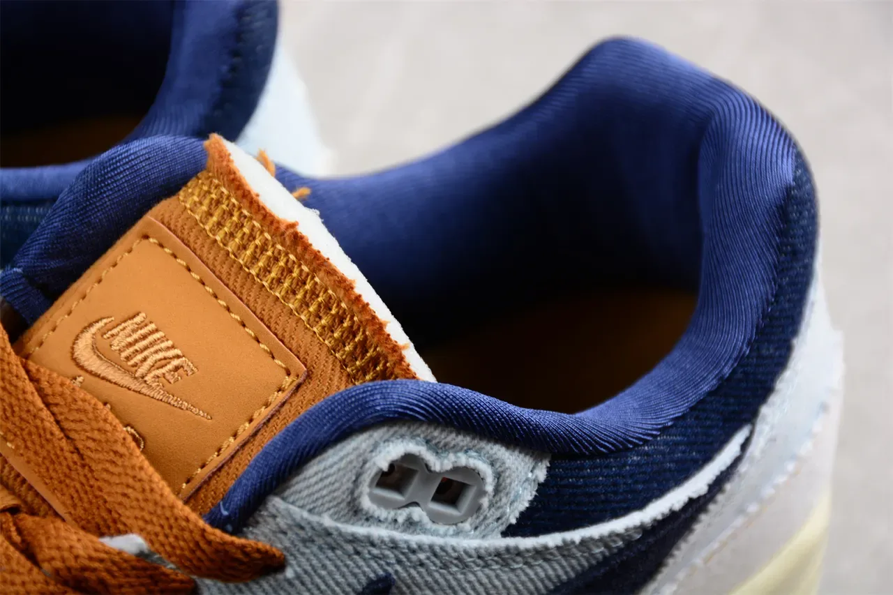 Nike Blue Navy Denim-Textile Upper Visible Air Cushioning Lifestyle Sneakers 6