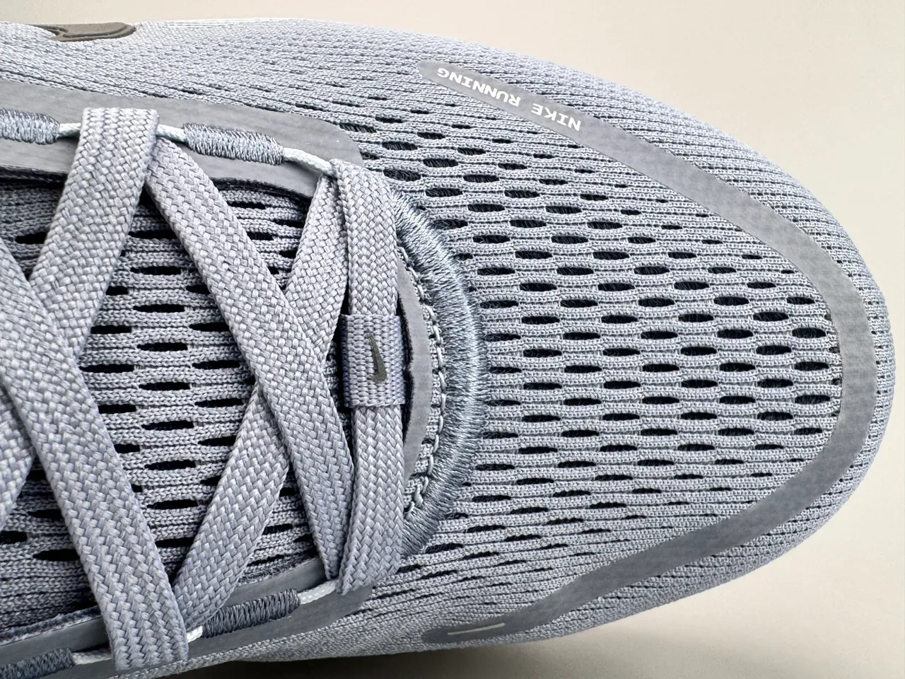 Nike 蓝海军 工程网面鞋面 分层波浪图案中底 跑鞋 4