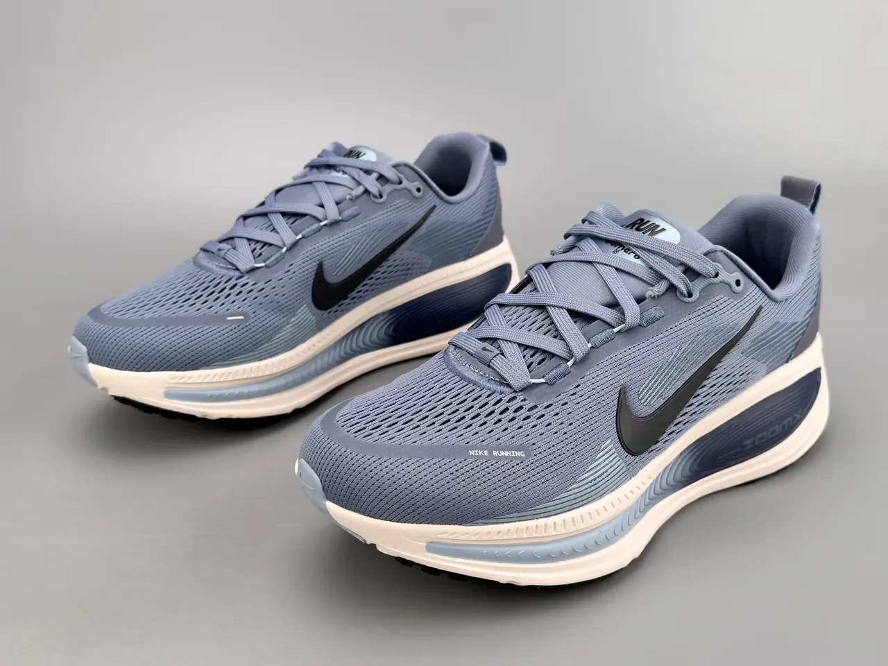 Nike 蓝海军 工程网面鞋面 分层波浪图案中底 跑鞋 9