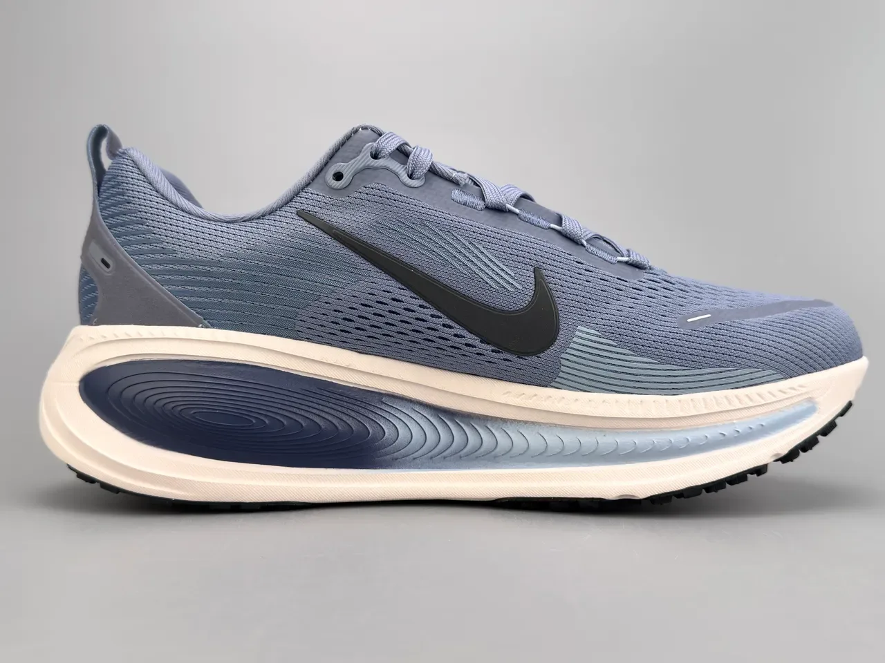 Nike 蓝海军 工程网面鞋面 分层波浪图案中底 跑鞋 10