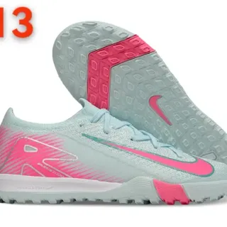 Nike 蓝色粉红色针织鞋面动态图形叠加草地足球鞋