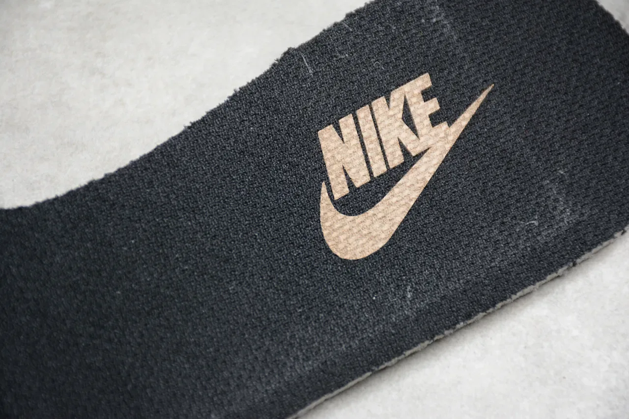 Nike Cortez Tênis Lifestyle Pretos e Ouro Rosa 6